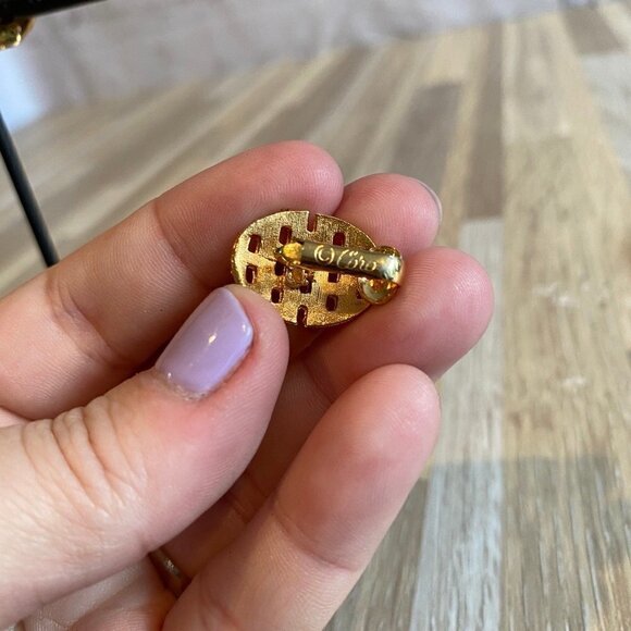 Coro Gold Woven Clip On Earrings - Picture 6 of 7